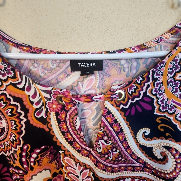 Tacera Pink and Orange Paisley Tunic Top 2X (5490) - Picture 2 of 4